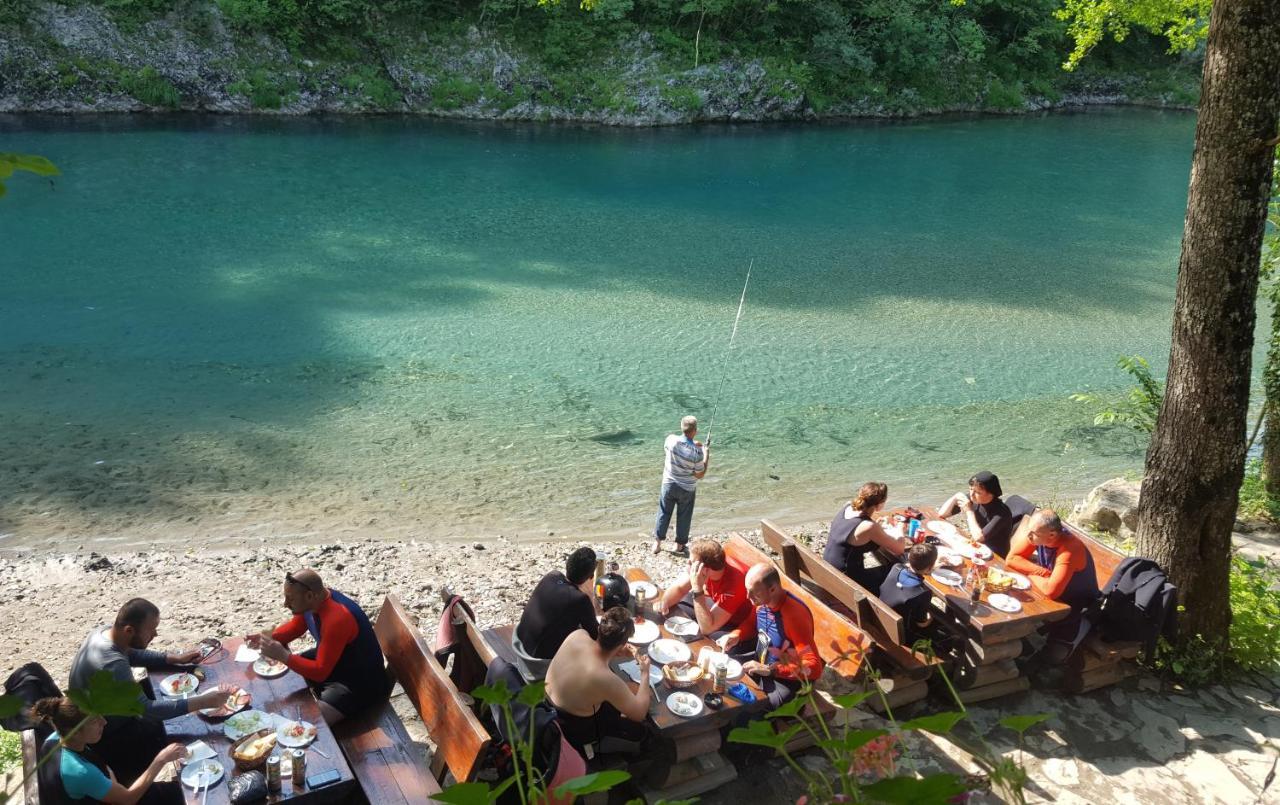 Rafting Camp Encijan Hotel Foca Exterior photo