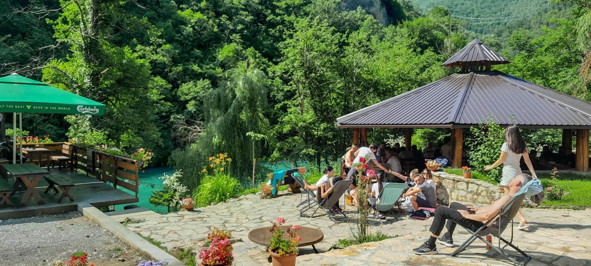 Rafting Camp Encijan Hotel Foca Exterior photo