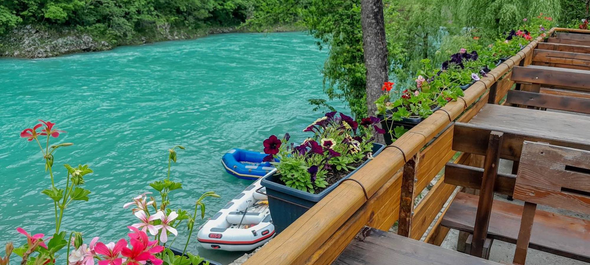 Rafting Camp Encijan Hotel Foca Exterior photo